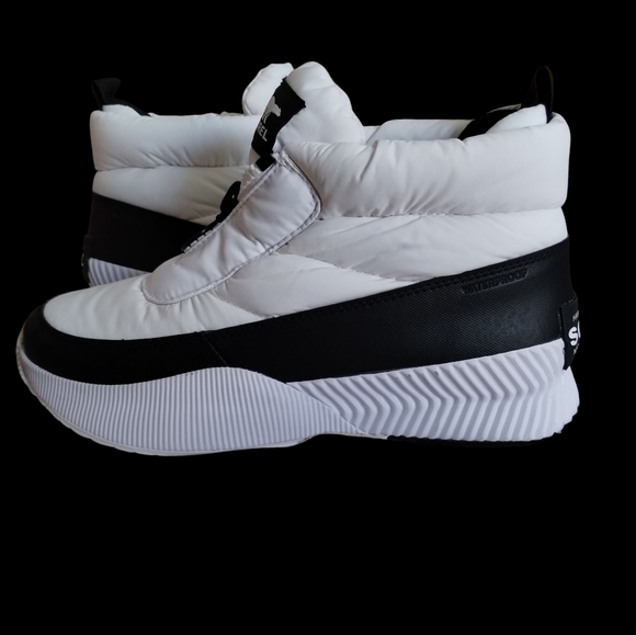 Sorel Out N About Puffy Zip 3 Ankle Waterproof Boots - Picture 7 of 13